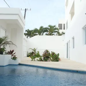 Edifico Con Departamentos Amplios Cerca De La Playa Puerto Morelos